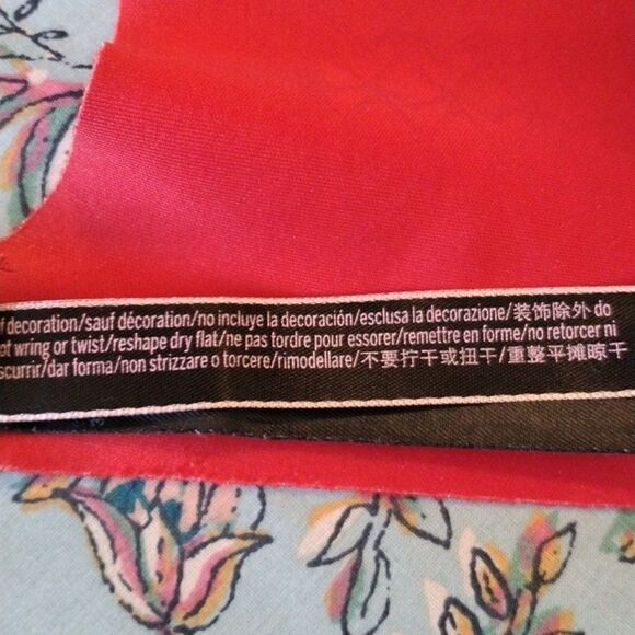 Victoria's Secret Push Up Bra - Picture 7 of 11